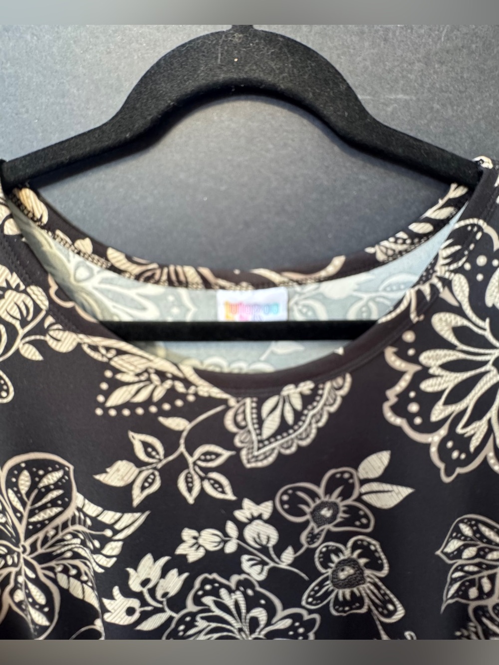 Lularoe Black and Cream Floral Dress 2XL - Picture 8 of 9